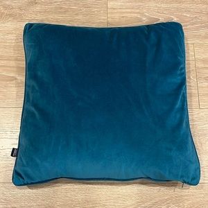 Simons Velvet Teal Decorative Pillows (2 pack)